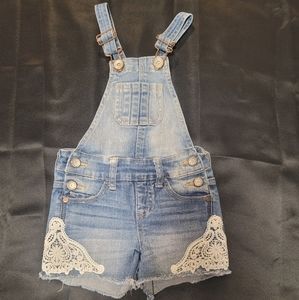 girl's short overalls